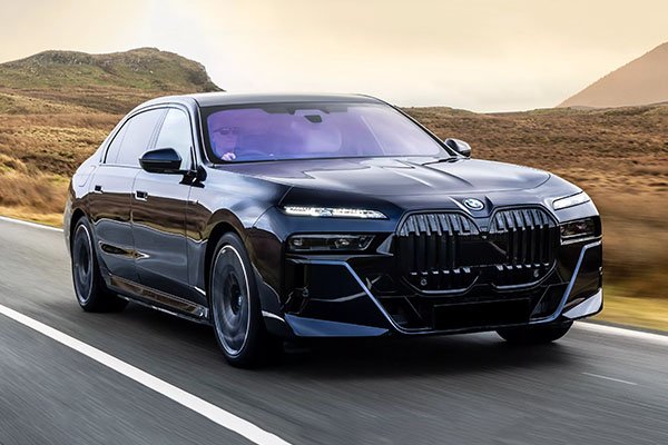 BMW 7 Series parked in central London, blending cutting-edge design with classic elegance for a distinguished travel experience.