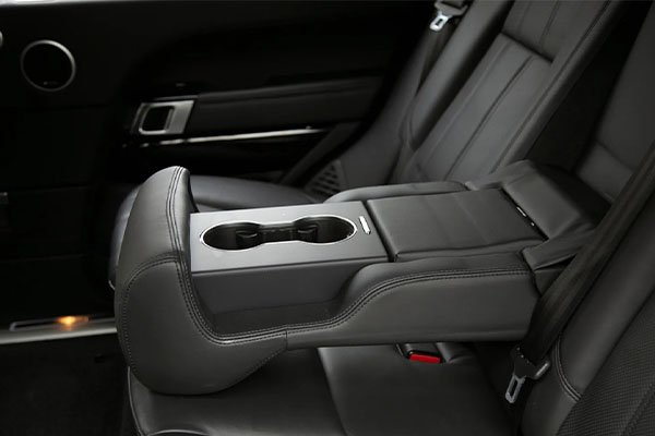 Range Rover Car with Driver inLondon